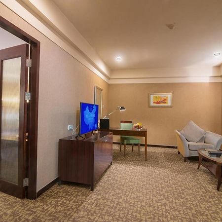 Ruiwan New Century Hotel Тяньцзинь Экстерьер фото