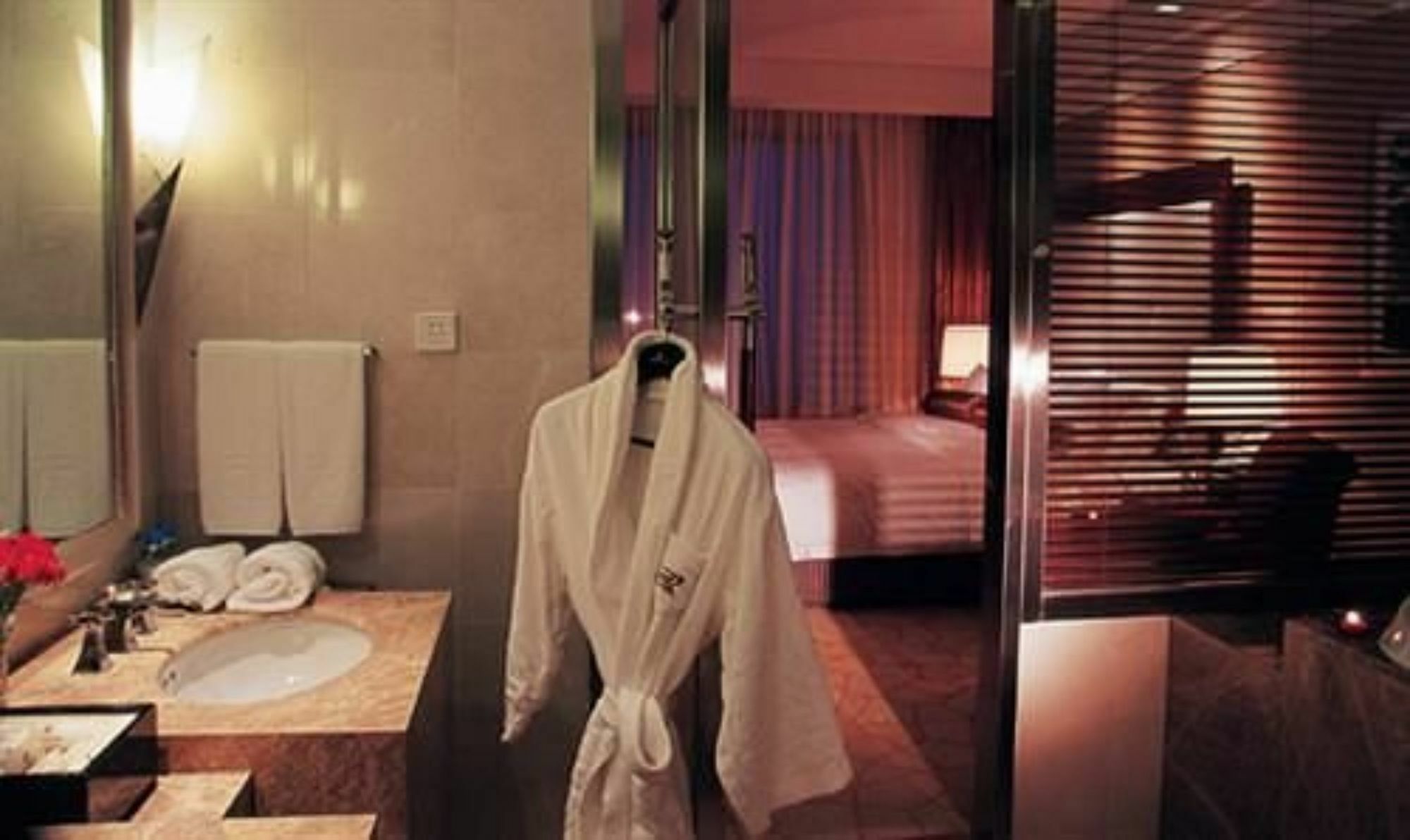 Ruiwan New Century Hotel Тяньцзинь Экстерьер фото